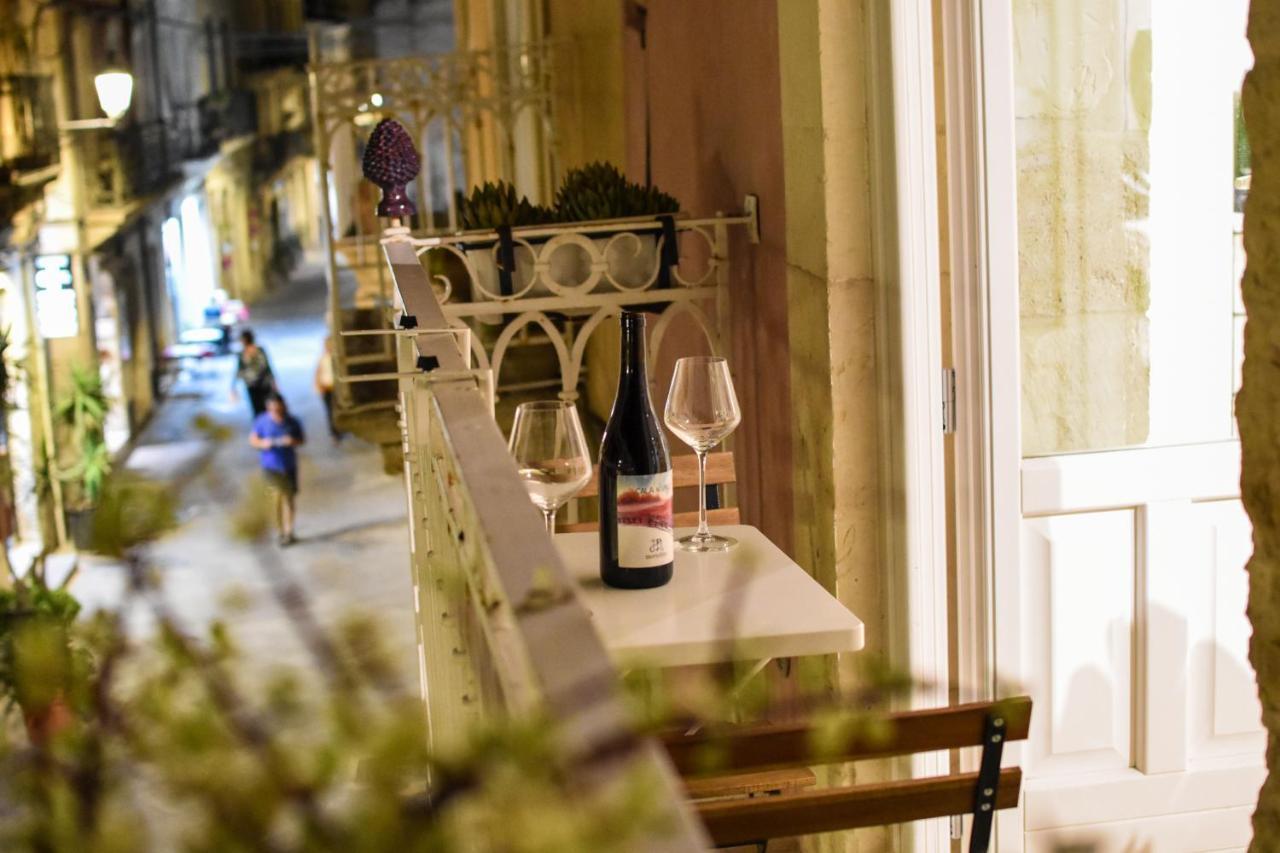 Balcony In Giudecca By Ortigia Apartments Szirakúza Kültér fotó